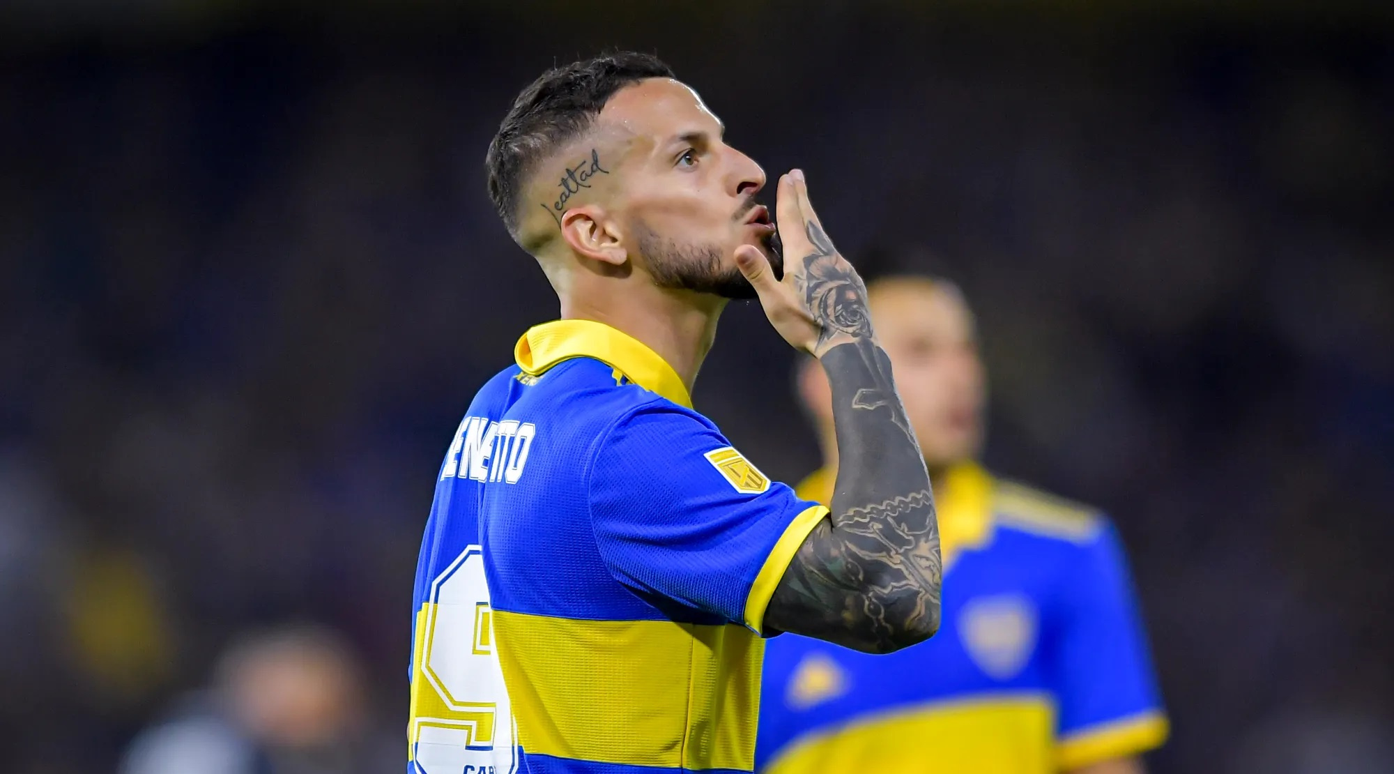 The Pipa Benedetto debates between signing with Pachuca or a Brazilian team
