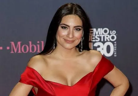 Ana Brenda Contreras enjoys her first bachelorette party - Gossibox.com