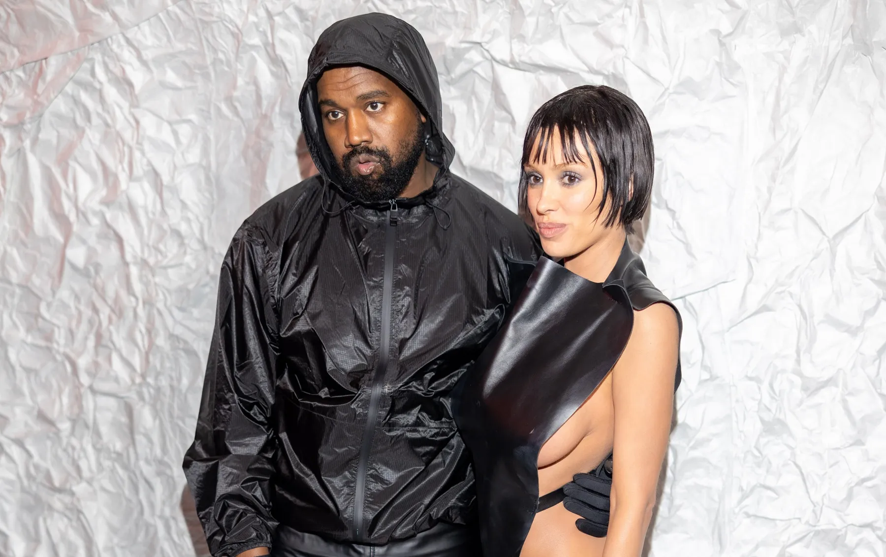 Kanye West makes Bianca Censori sweep without clothes at Milan Fashion Week - Gossibox.com