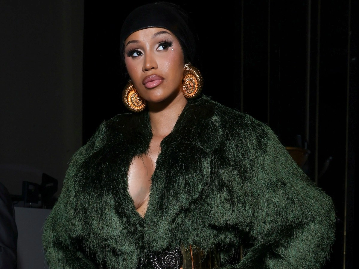 Cardi B Return with  Am i the drama Cardi B Return with  Am i the drama