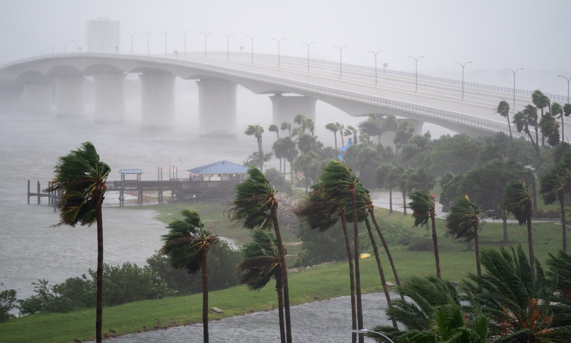 Hurricane Ian Downgrades to Category 2 as it Moves Through Central Florida and Orlando