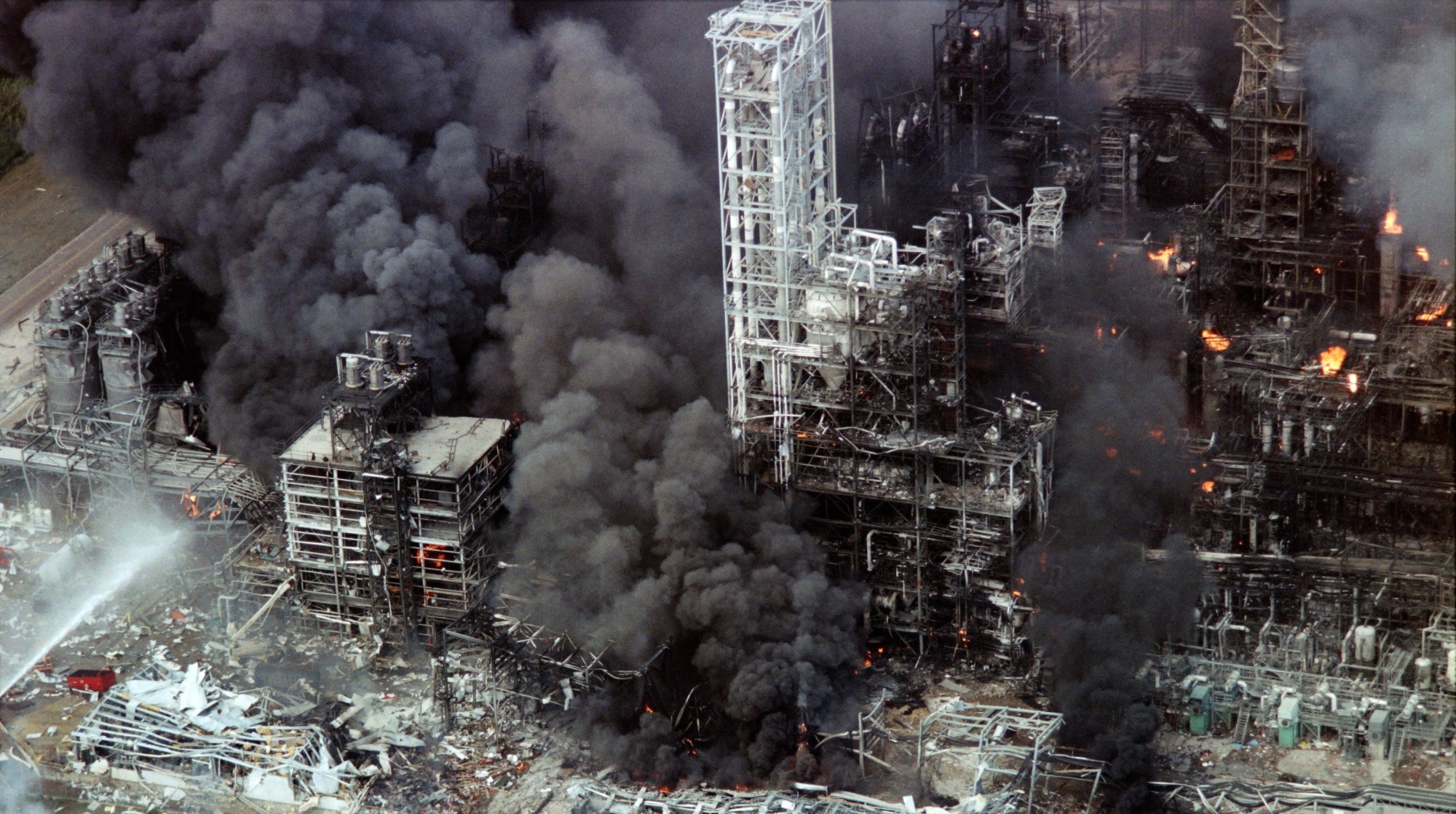 Texas factory gas leak disaster 23 people died after multiple explosions in 1989