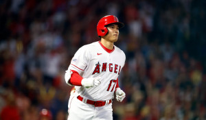 Shohei Ohtani hits 30 home runs and aims for an Aaron Judge record